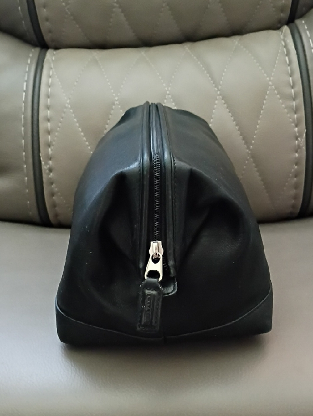 Vintage 1999 COACH Toiletry Bag - Picture 2 of 12